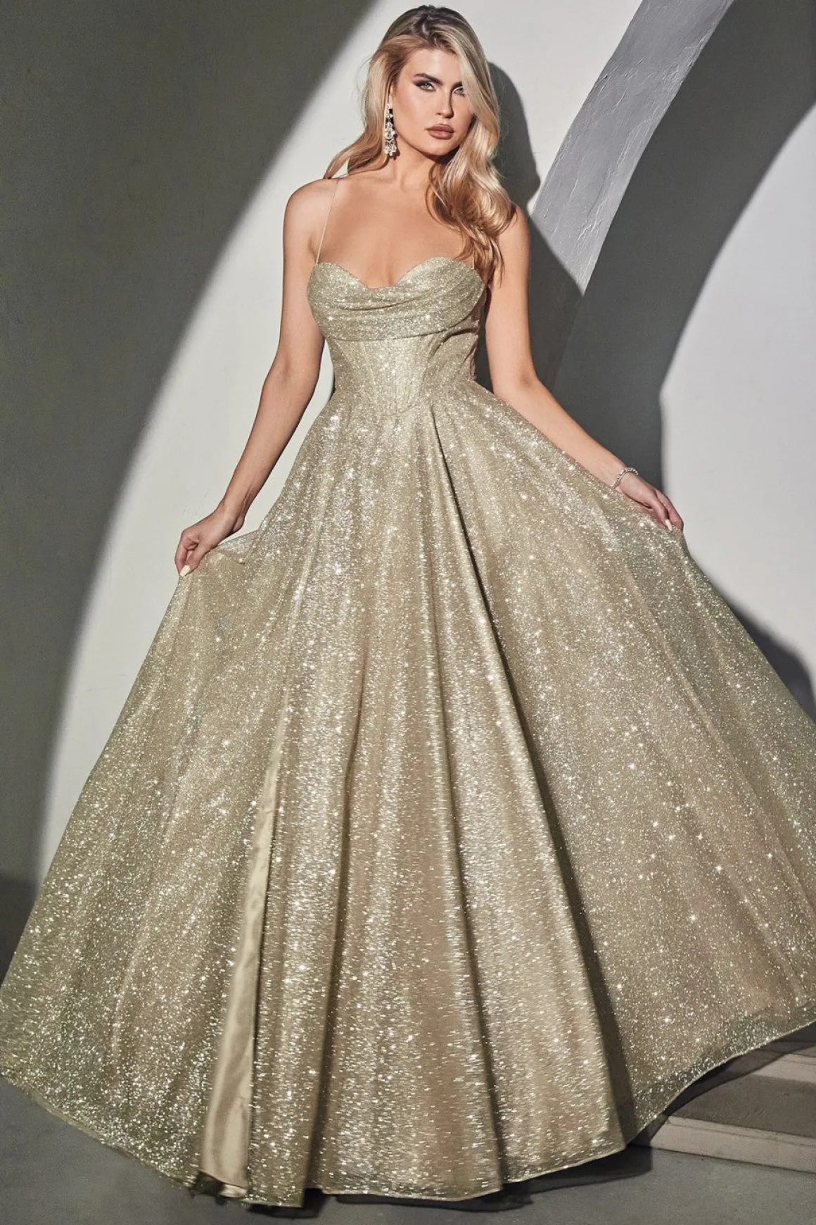 La Divine glitter gallakjole i guld CD252