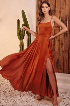 La Divine satinkjole B8402