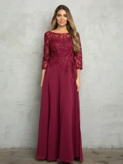 Selskabskjole med ærmer og fine blonder 5258